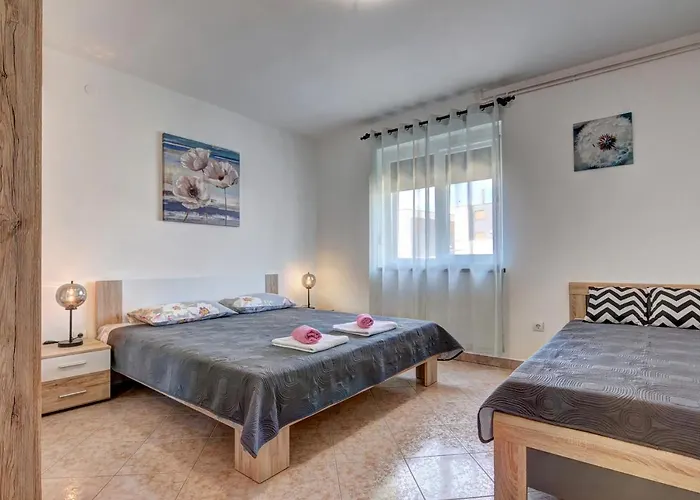 Apartments Kajfes